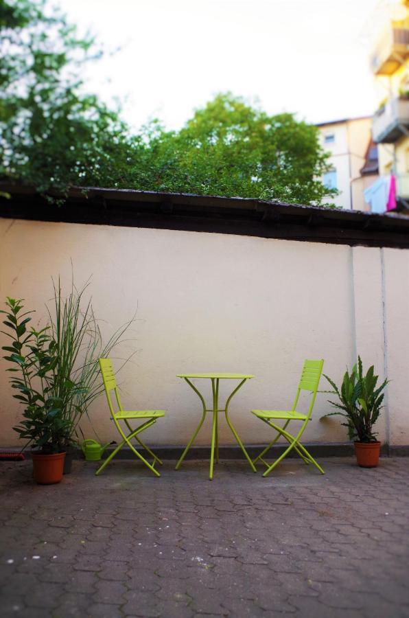 Apartment In Altstadt-/Messenahe, Zentral & Ruhig Nuremberg Bagian luar foto